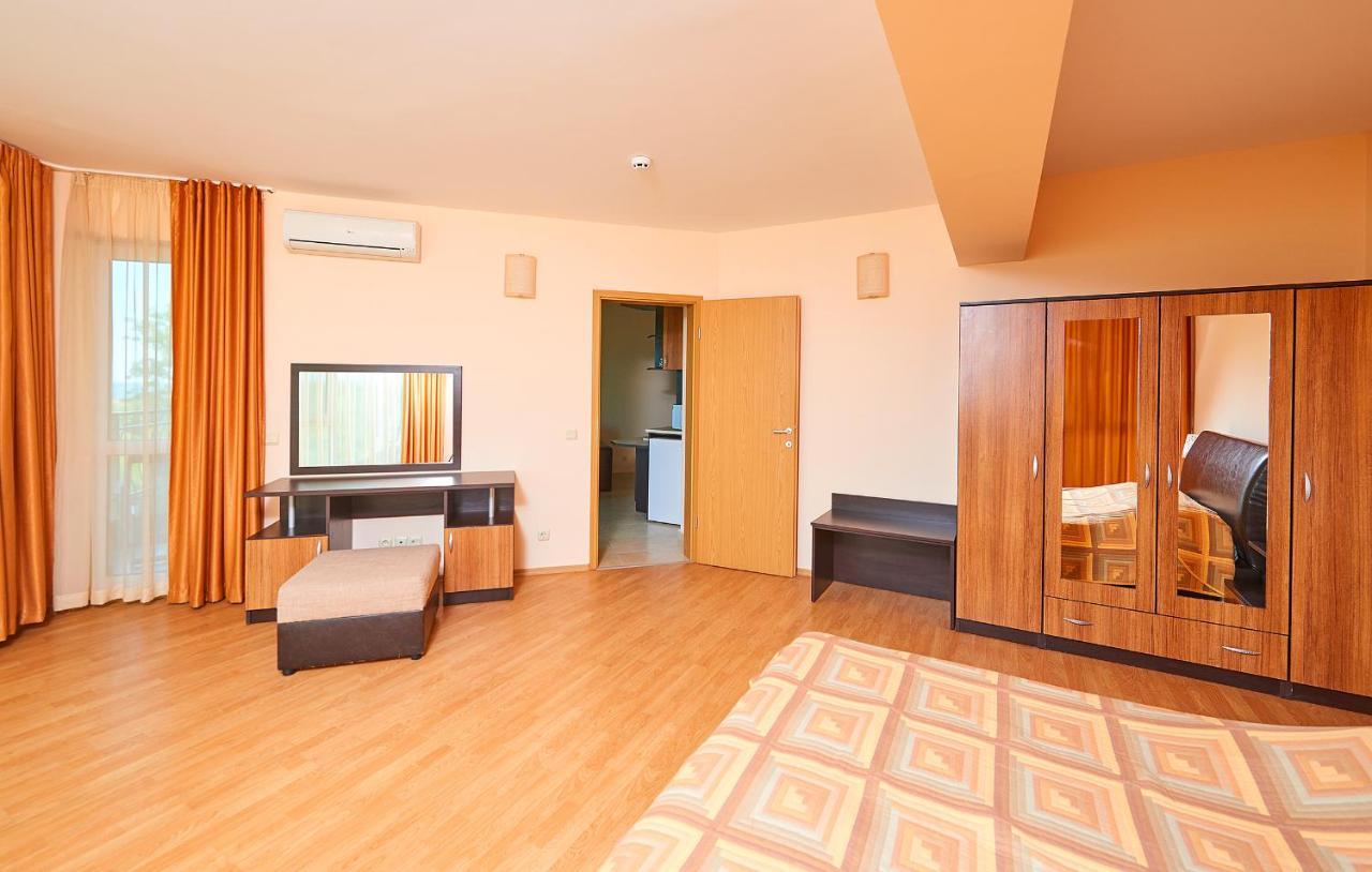 Guest House California Pomorie Exterior foto